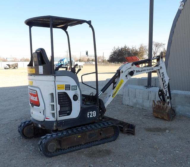 Image of Bobcat E20 equipment image 2