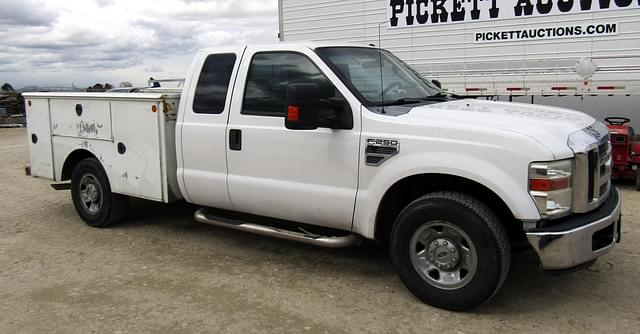 Image of Ford F-250 equipment image 1