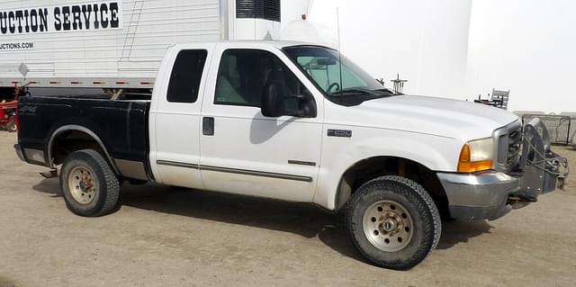 Image of Ford F-250 equipment image 4