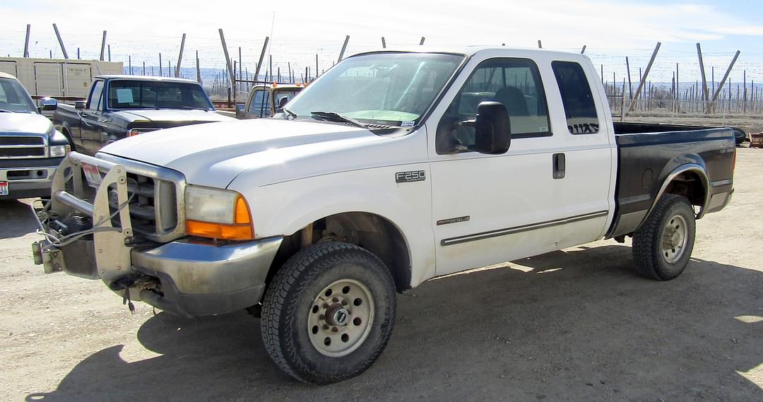 Image of Ford F-250 Primary image