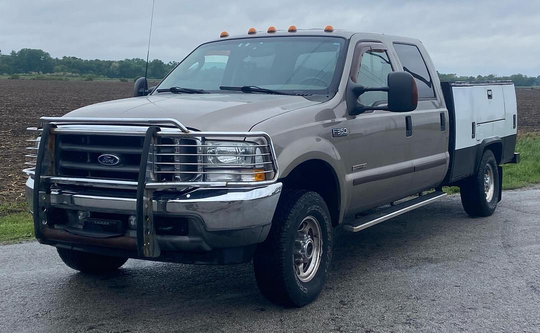 Image of Ford F-350 Primary image