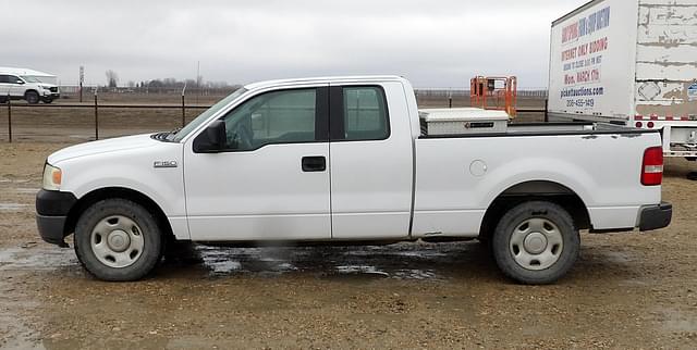 Image of Ford F-150 equipment image 4