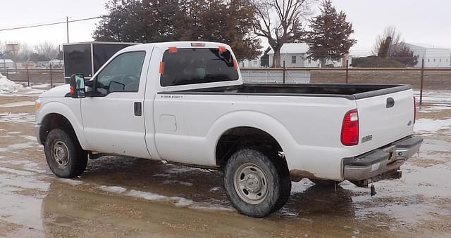 Image of Ford F-250 equipment image 4