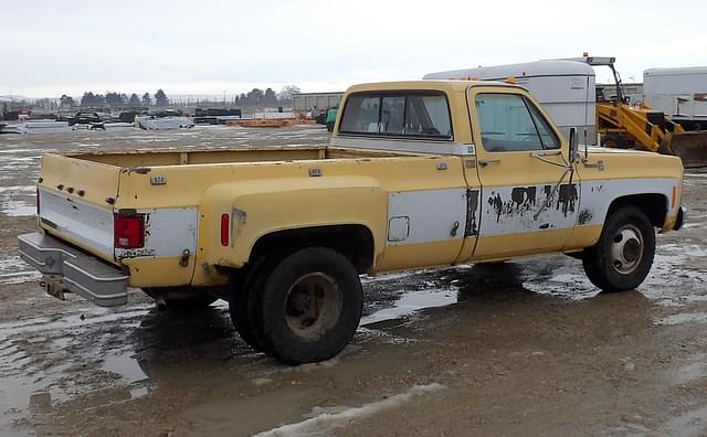 Image of Chevrolet 30 equipment image 4