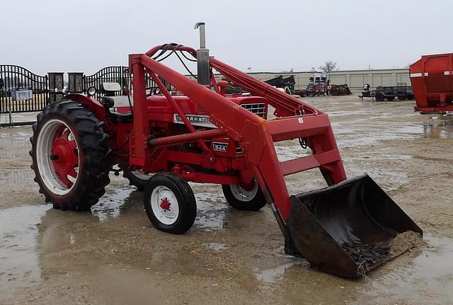 Image of International Harvester 544 equipment image 1