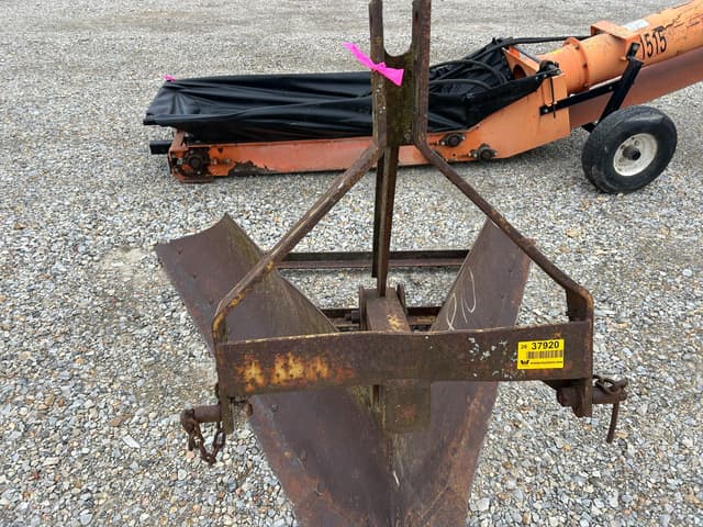 Image of Kirchner V Ditcher equipment image 1