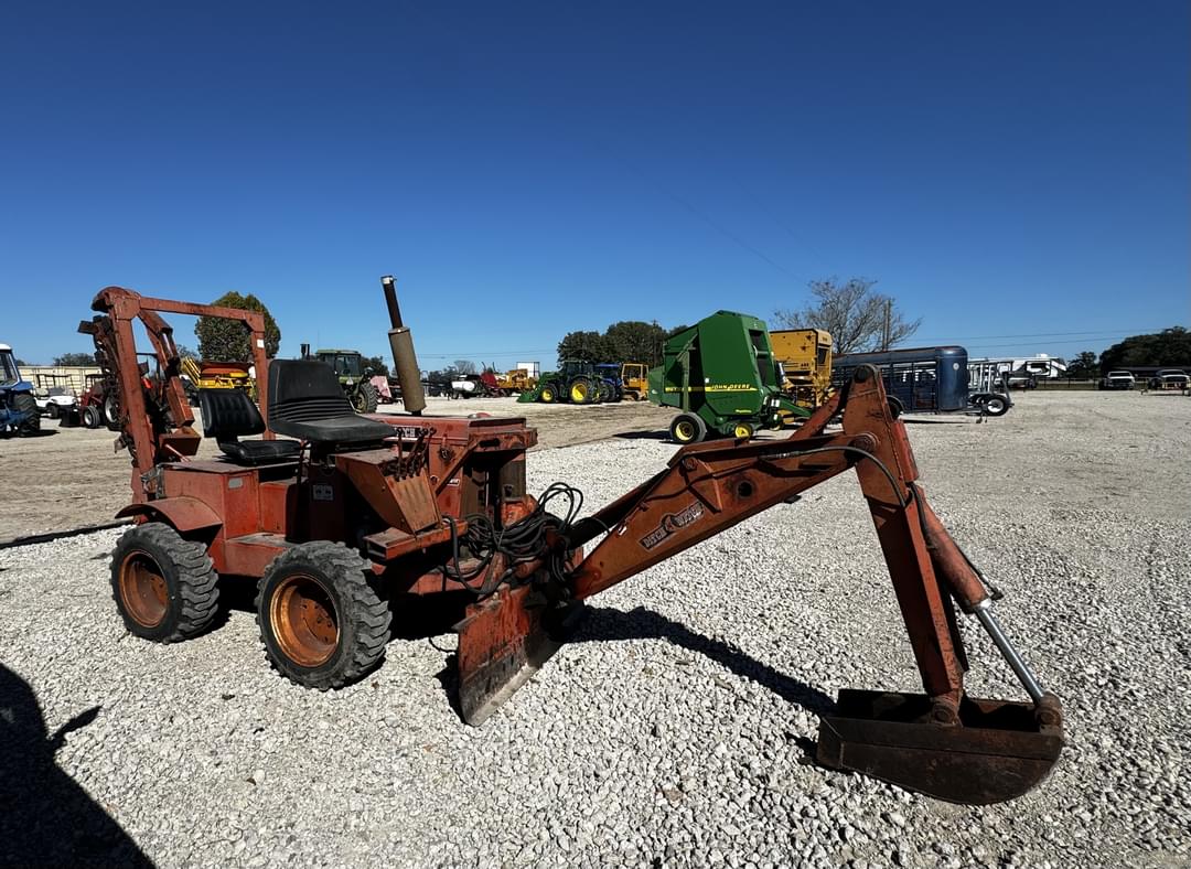 Image of Ditch Witch V30 Primary image