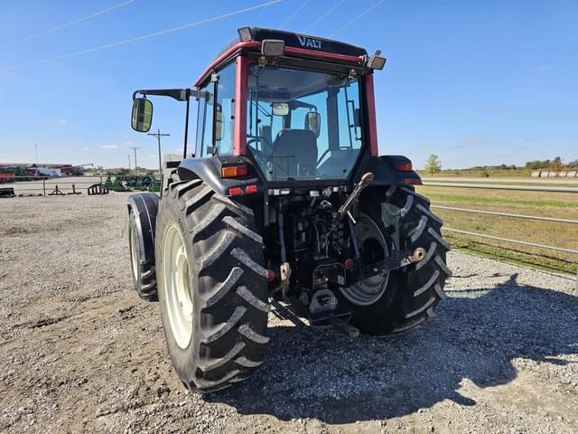 Image of Valtra A75 equipment image 4