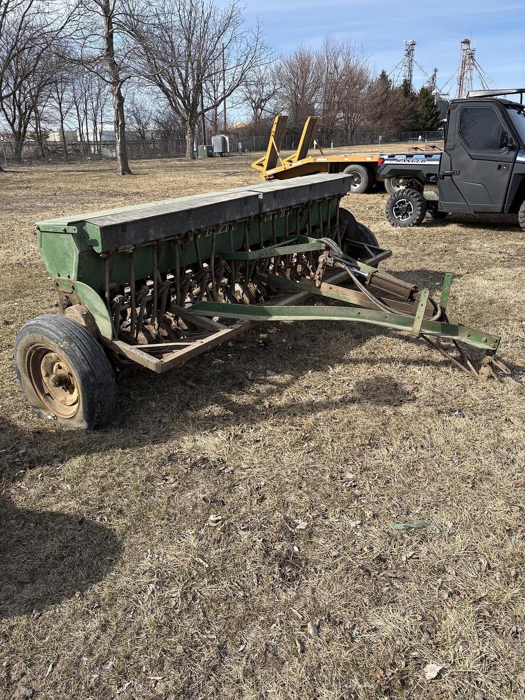 Image of John Deere Van Brunt Primary image