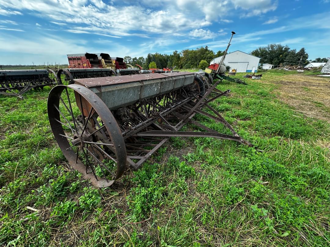 Image of John Deere Van Brunt Primary image