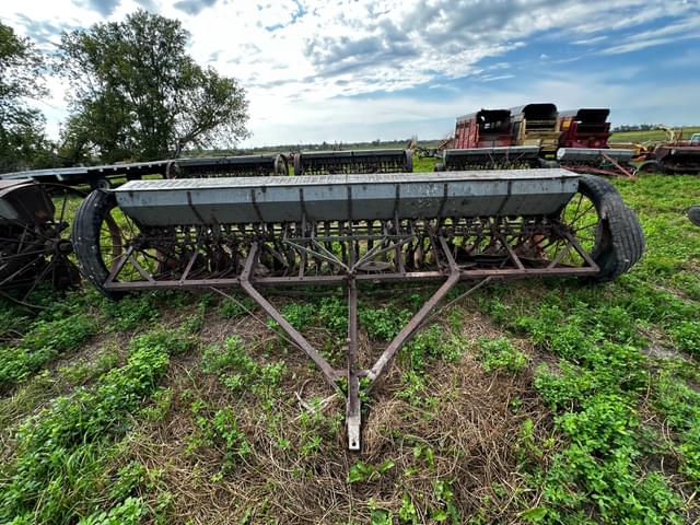 Image of John Deere Van Brunt equipment image 1