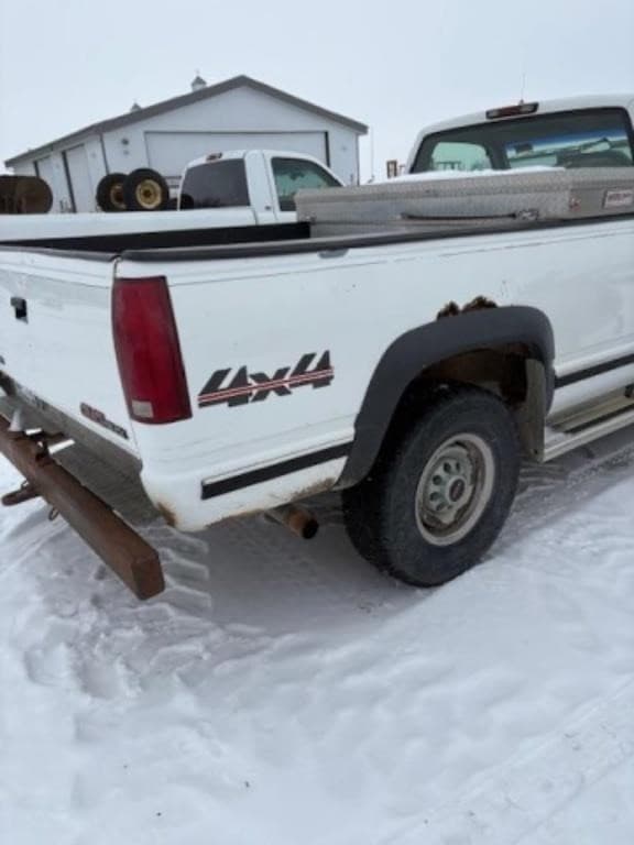 Image of GMC 2500 equipment image 2