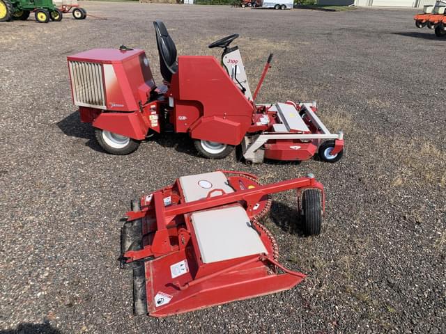 Image of Ventrac 3100  equipment image 3