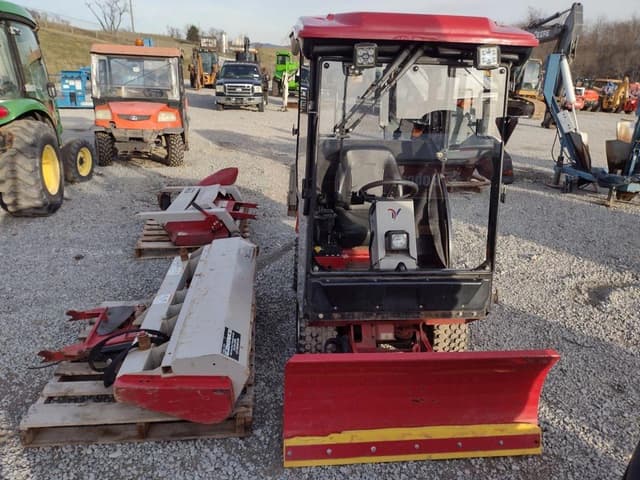 Image of Ventrac 3400L equipment image 1