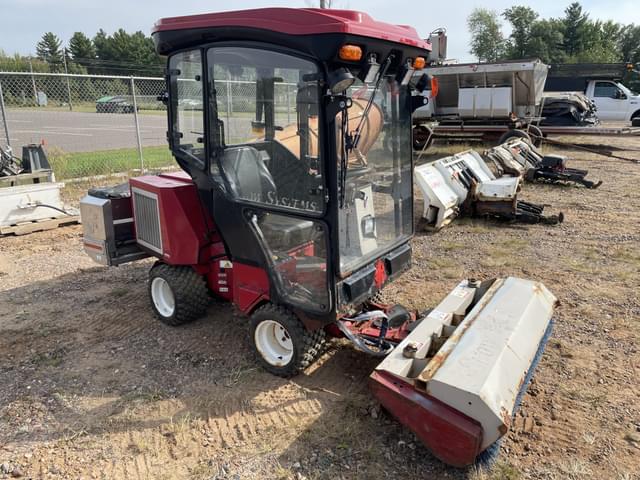 Image of Ventrac 3400Y equipment image 2