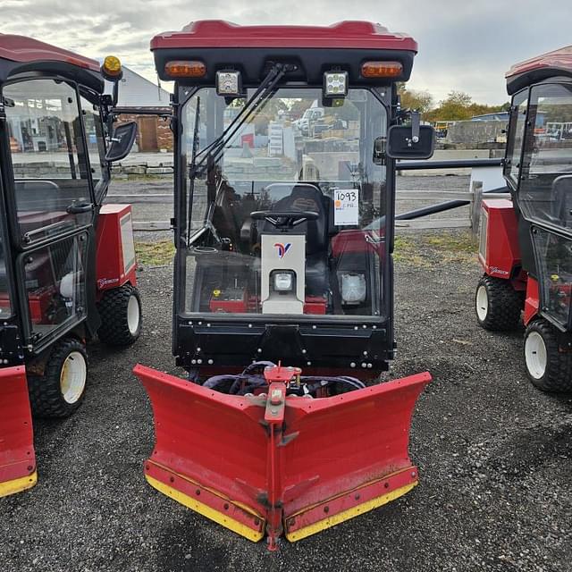 Image of Ventrac 3400Y equipment image 1