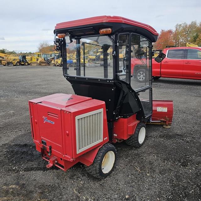 Image of Ventrac 3400Y equipment image 2