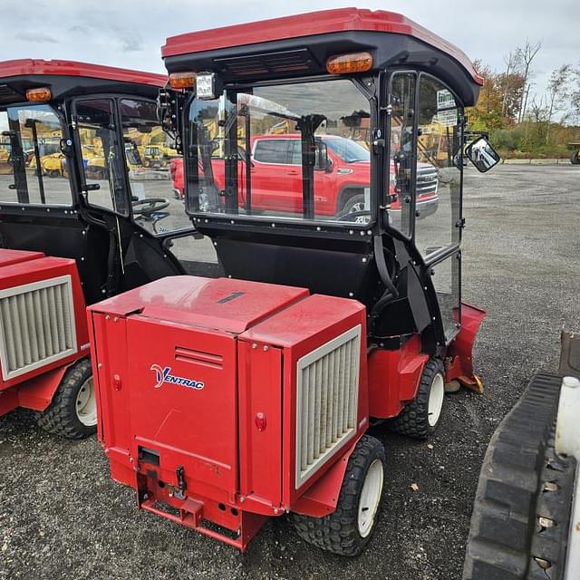 Image of Ventrac 3400Y equipment image 4