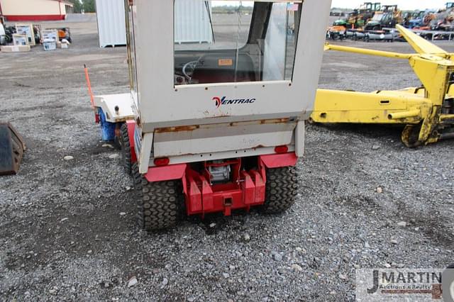 Image of Ventrac 4200VXD equipment image 4