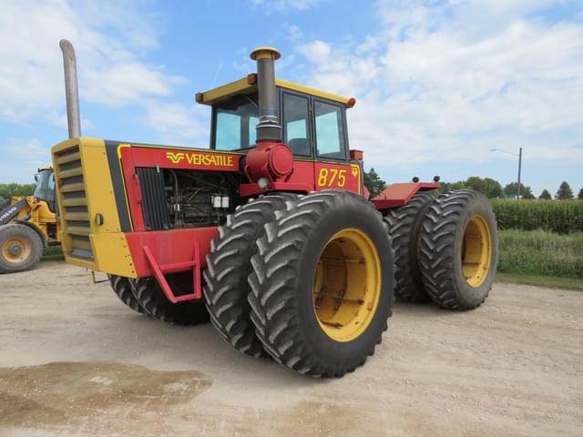 Image of Versatile 875 equipment image 1