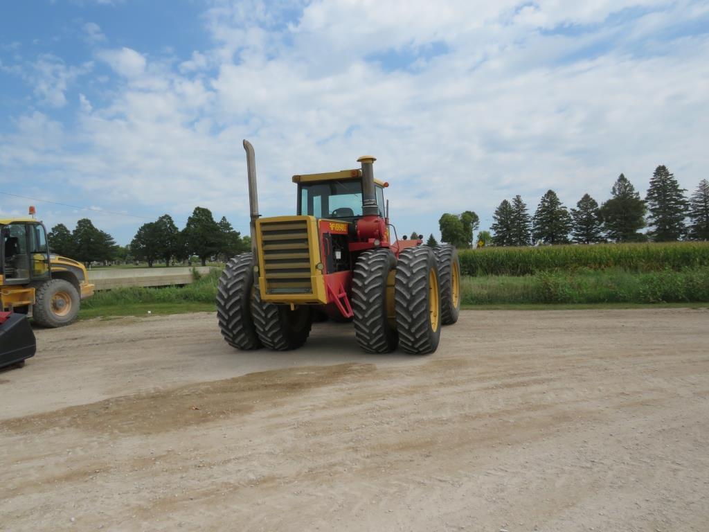 Image of Versatile 875 Primary image