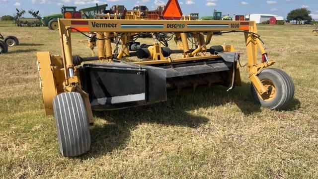 Image of Vermeer MC1030 equipment image 3