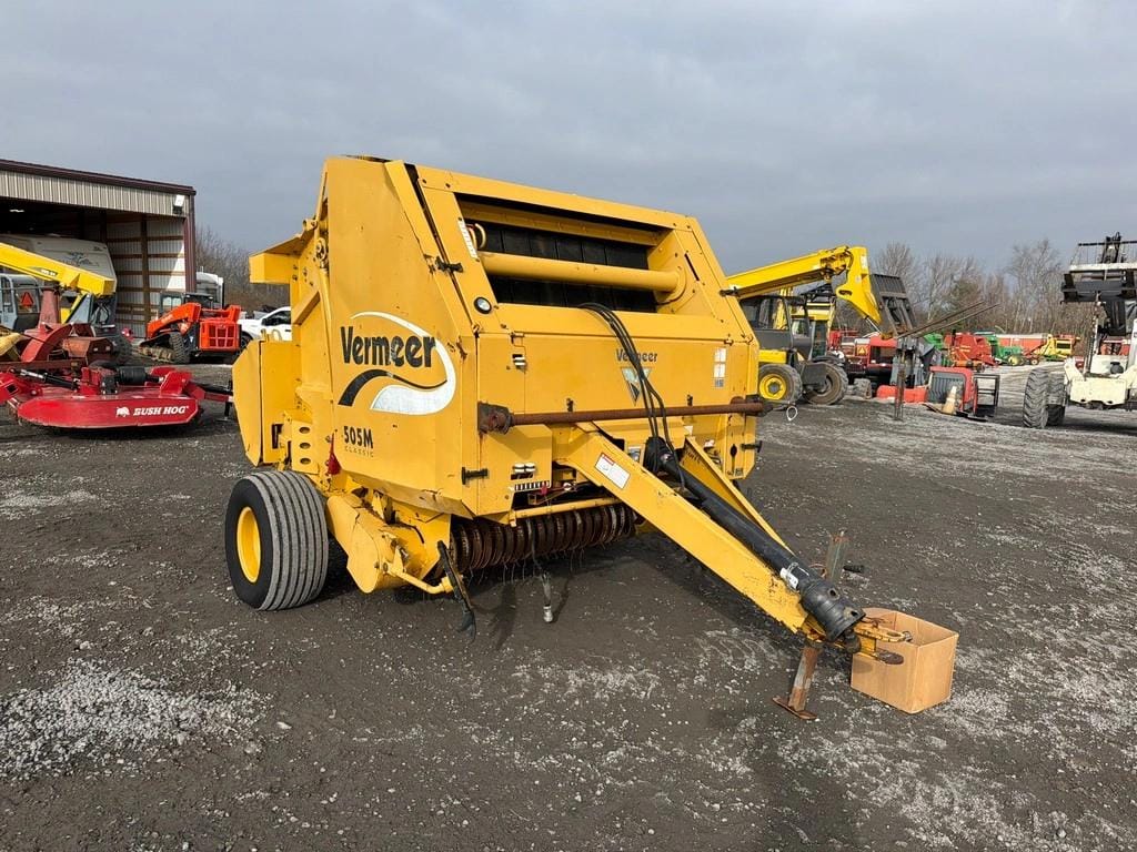 Vermeer 505M Classic Silage Equipment Image0