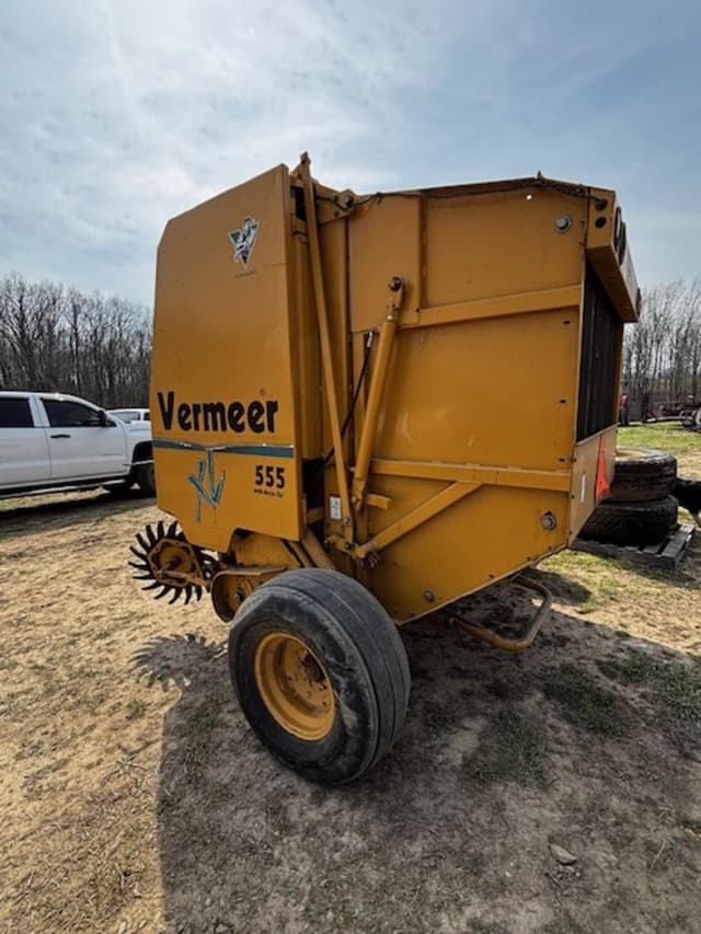 Image of Vermeer 555XL equipment image 3