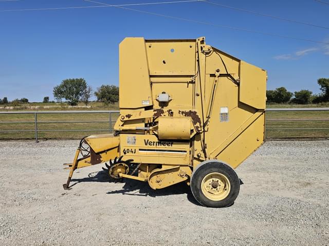 Image of Vermeer 604J equipment image 2