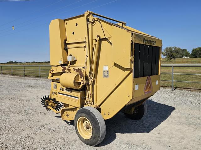 Image of Vermeer 604J equipment image 3