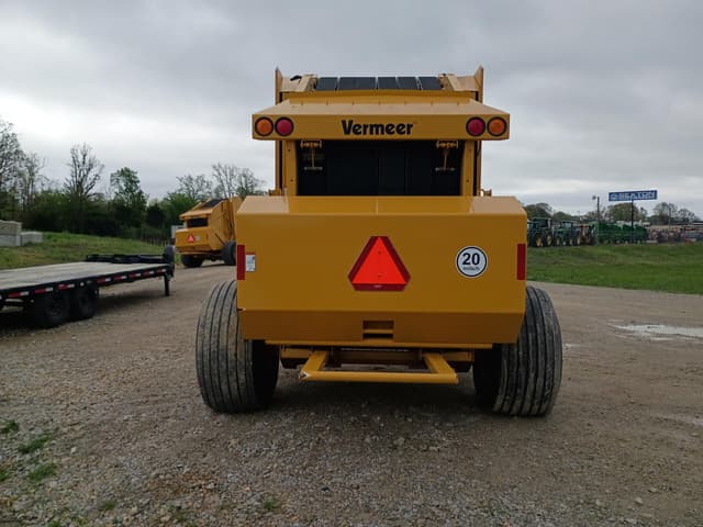 Image of Vermeer 604R equipment image 3