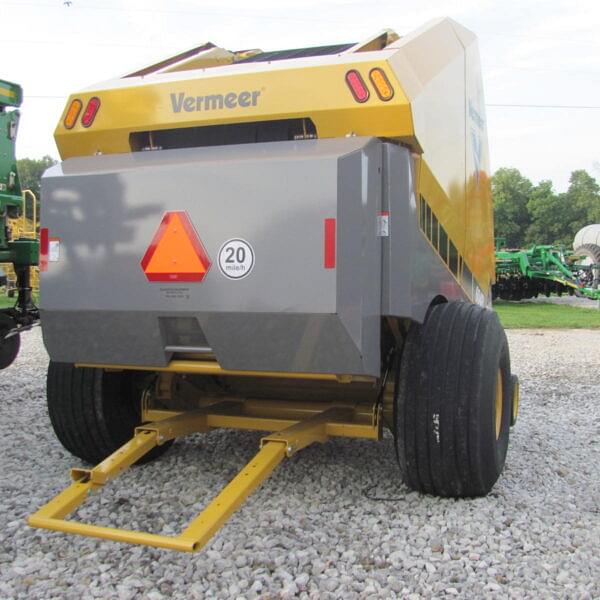 Image of Vermeer 604R Premium equipment image 1