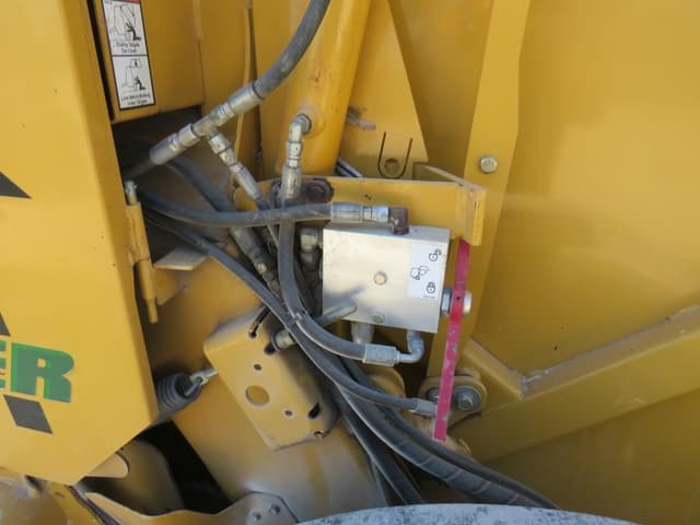 Image of Vermeer 605 Super M equipment image 3