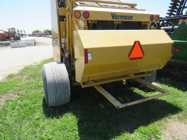 Image of Vermeer 605 Super M equipment image 4