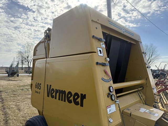Image of Vermeer 605K equipment image 3