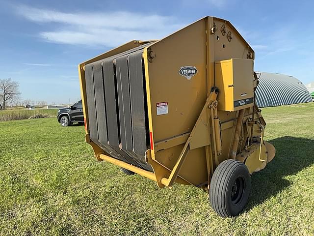 Image of Vermeer 605 Super F equipment image 3