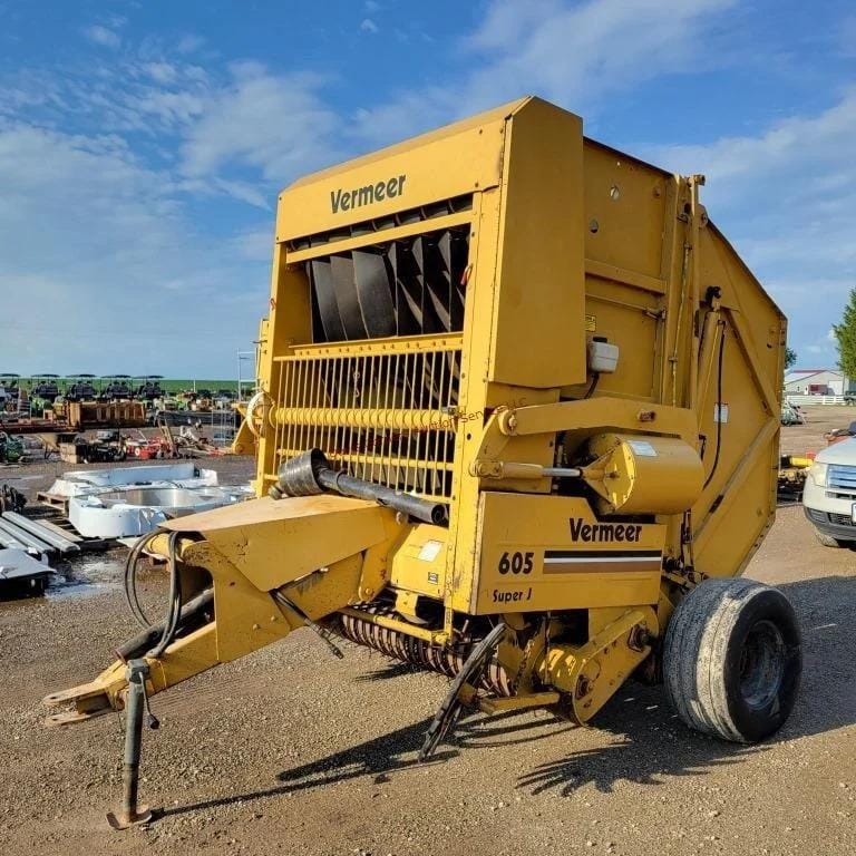 Vermeer 605 Super J Equipment Image0
