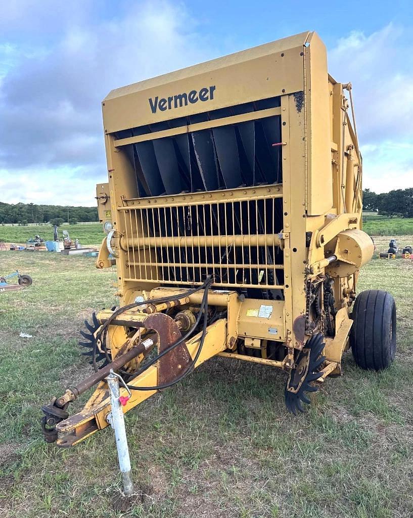 Image of Vermeer 605 Super J Primary image