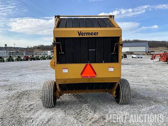 Image of Vermeer 605 Super J equipment image 3