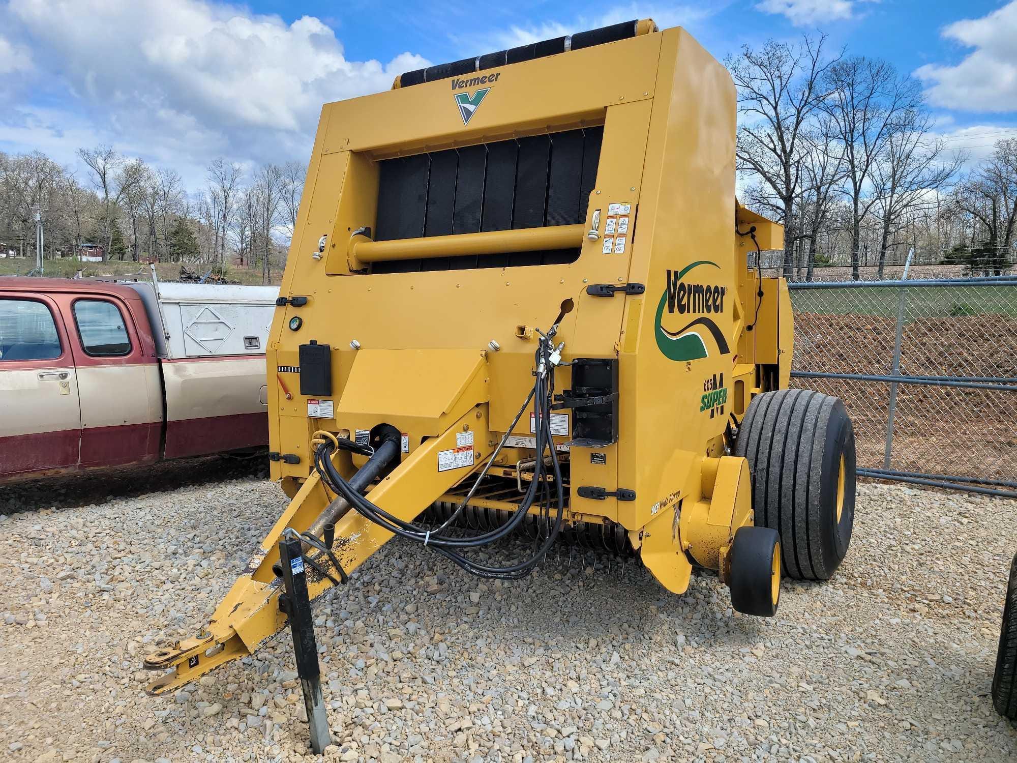 Main image Vermeer 605M