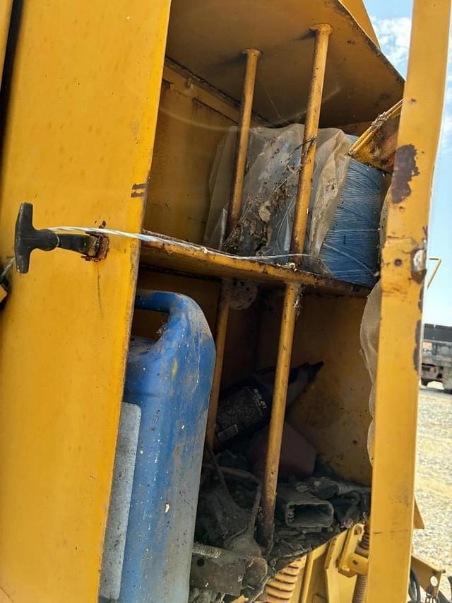 Image of Vermeer 605F equipment image 2