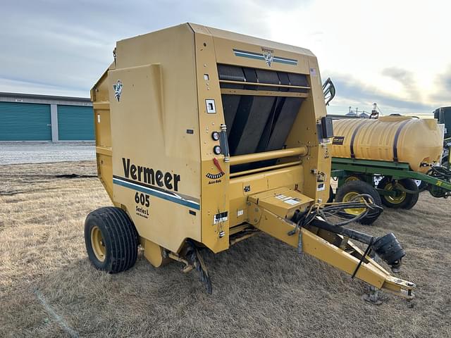 Image of Vermeer 605L equipment image 3