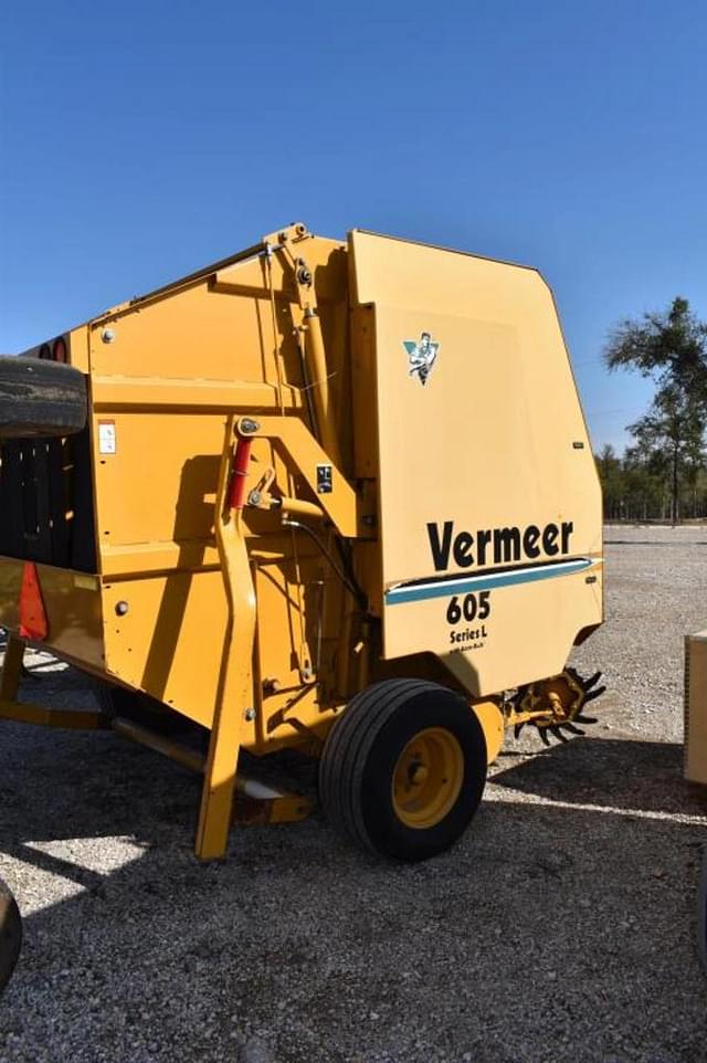 Image of Vermeer 605L equipment image 3