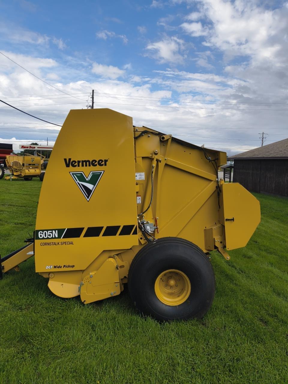 Image of Vermeer 605N Cornstalk Special Primary image