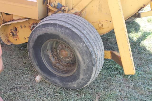 Image of Vermeer 605 Super J equipment image 4