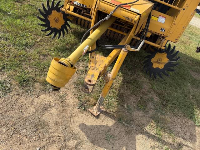 Image of Vermeer 605 Super J equipment image 2