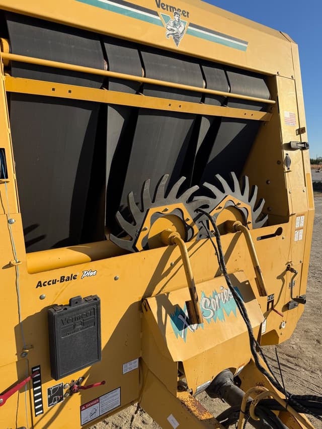 Image of Vermeer 605XL equipment image 3