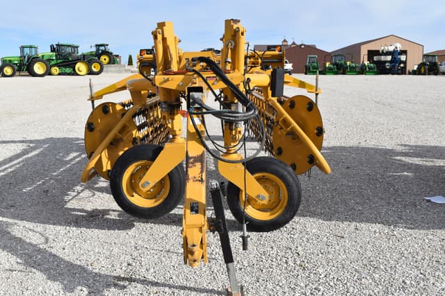 Image of Vermeer R2800 equipment image 1