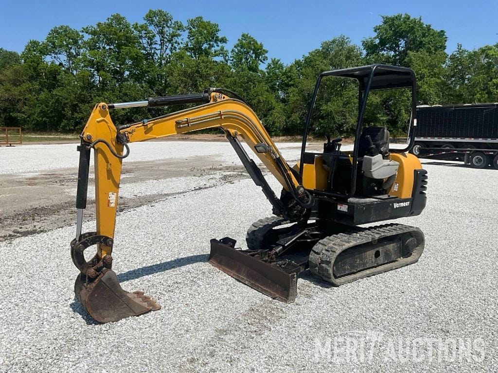 Main image Vermeer CX224