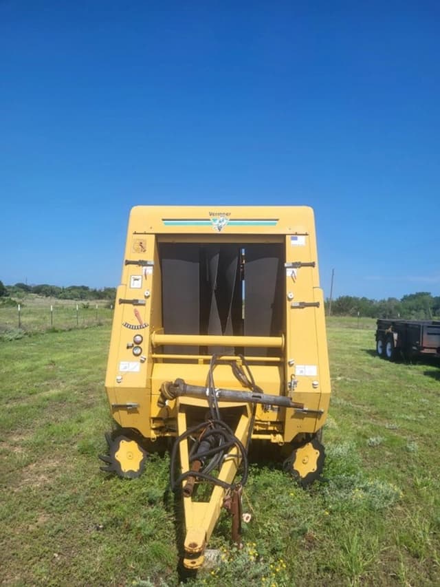 Image of Vermeer 604 Series K equipment image 2